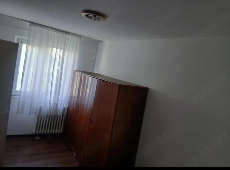 Apartament cu 2 camere semidecomandat în Malu Roșu