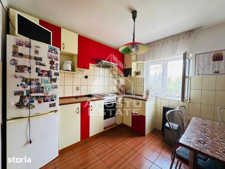 Apartament cu 2 camere, mobilat în Micălaca