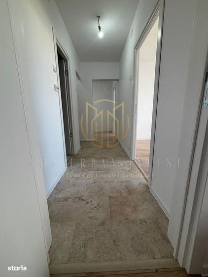 Apartament cu 2 camere decomandat în Titan
