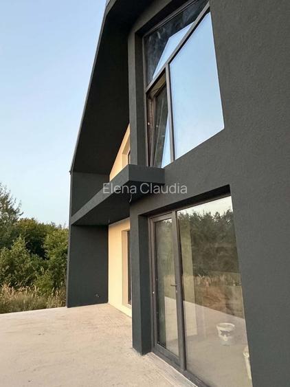 Casa Moderna de Vanzare Rancaciov/Dragomiresti