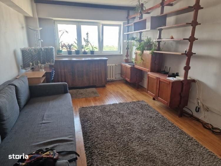 Apartament 3 camere cu loc de parcare in zona Stefan Cel Mare 5 min de - 1