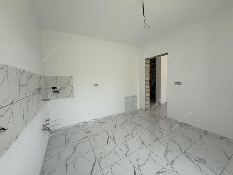 Duplex cu 4 camere cu Canalizare în Șagului