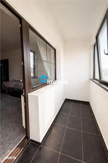 Apartament cu 4 camere decomandat în Dacia