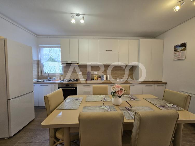 Apartament cu 2 camere decomandat, mobilat în Turnișor