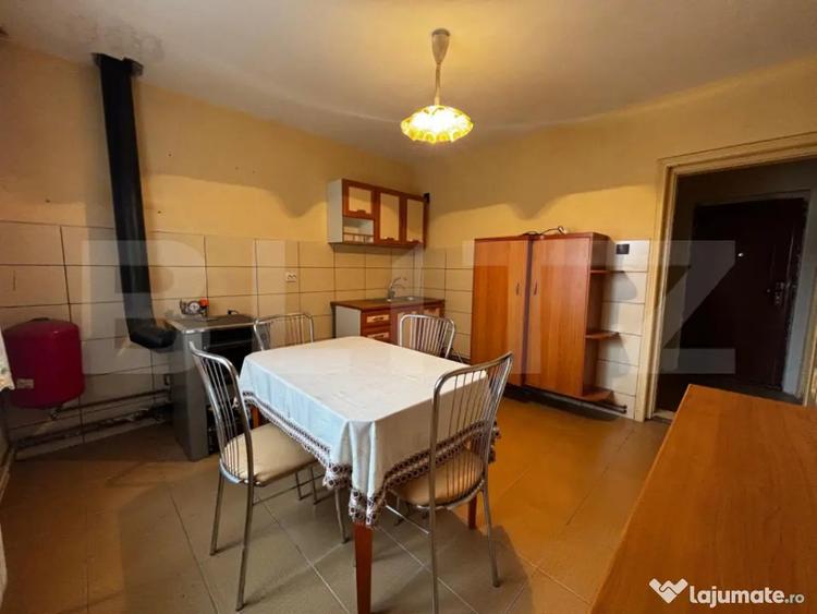 Casă cu 2 camere cu Teren 647 Mp în Central