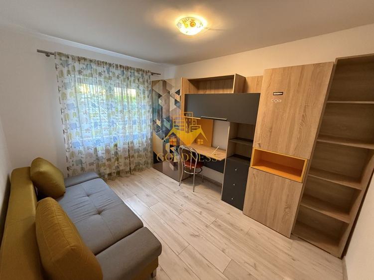 Apartament cu 3 camere decomandat, mobilat în Zorilor