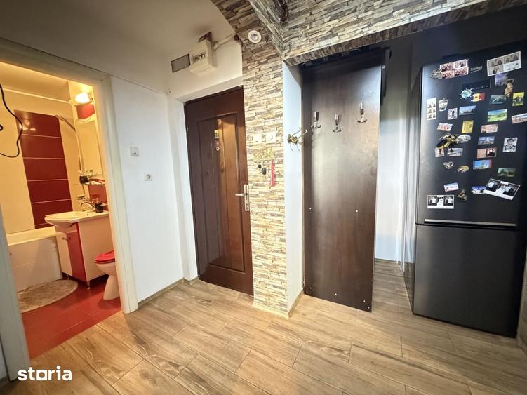 Apartament cu 2 camere decomandat în Central