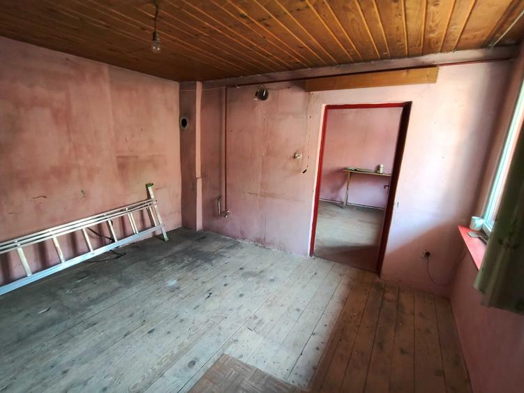 Casă cu 2 camere în Central