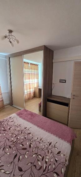 Apartament cu 2 camere decomandat în Drumul Taberei