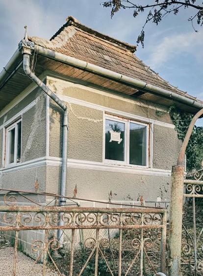 Casă cu 2 camere cu Teren 4000 Mp în Călărași