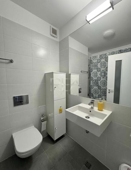 Apartament cu 2 camere decomandat, mobilat în Barbu Văcărescu