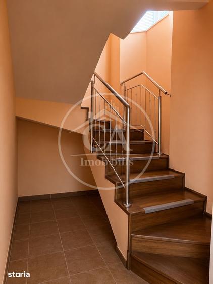Casă cu 5 camere decomandat cu Teren 298 Mp în Rogerius