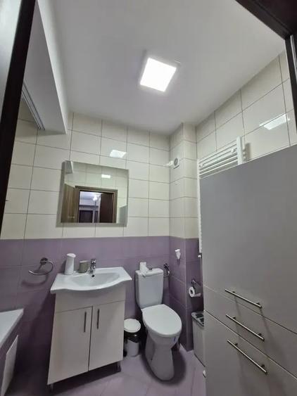 Apartament cu 3 camere decomandat, mobilat în Dristor