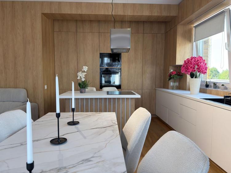 Apartament cu 4 camere decomandat, mobilat în Pipera