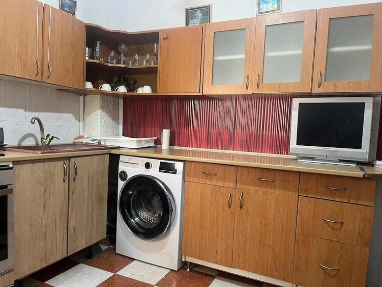 Apartament cu 2 camere decomandat în Contactoare