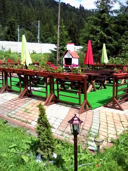 Casă cu 17 camere cu Teren 1890 Mp în Predeal