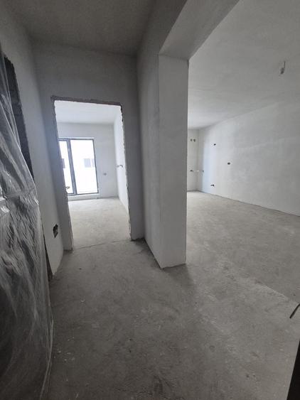 Apartament cu 2 camere decomandat în Theodor Pallady