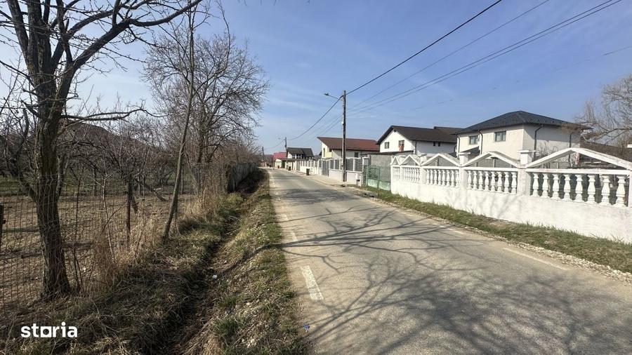 Spațiu comercial, în Smeura