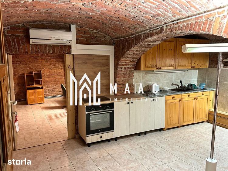 Casă cu 8 camere cu Teren 150 Mp în Turnișor