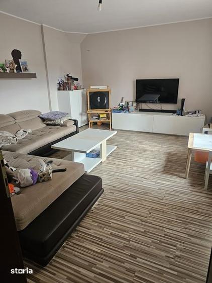 Casă cu 3 camere cu Teren 100 Mp în Central