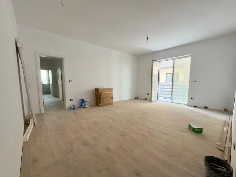 Apartament cu 3 camere semidecomandat în Calea Urseni