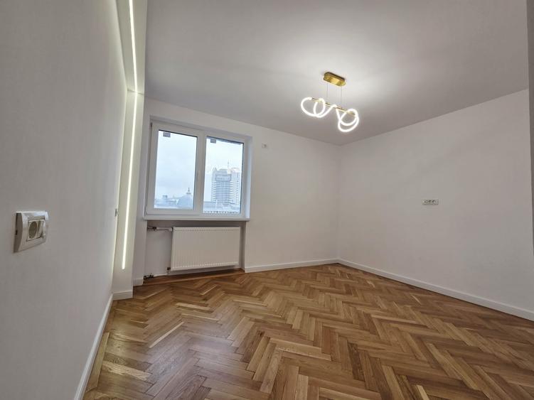 Apartament cu 3 camere decomandat în Universitate