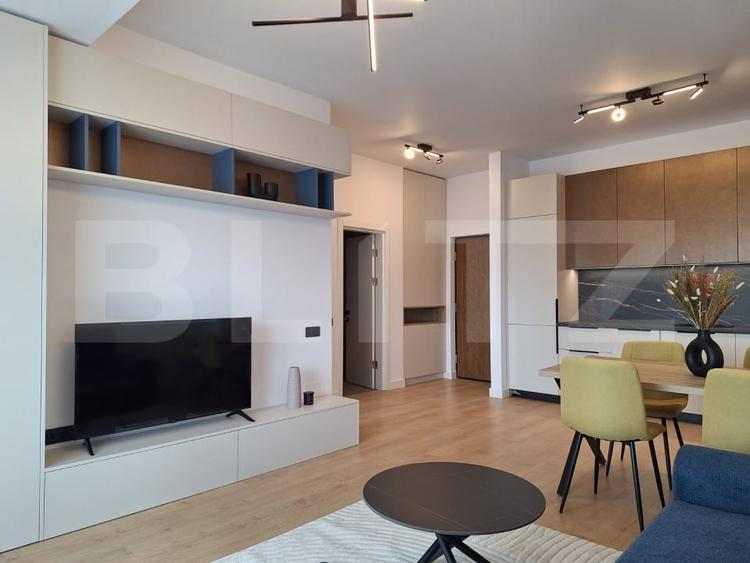 Apartament cu 2 camere semidecomandat, mobilat în Florești
