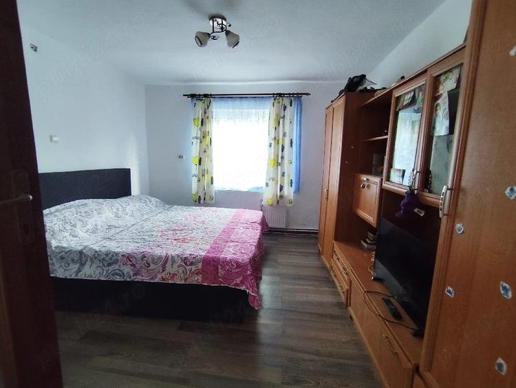 Casă cu 2 camere cu Teren 500 Mp în Central