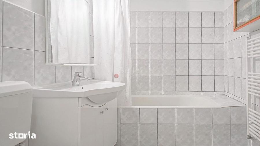 Apartament cu 3 camere în Triaj