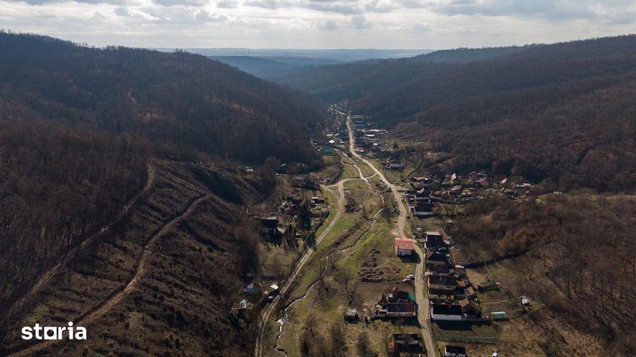 Casă cu 2 camere cu Teren 284 Mp în Central