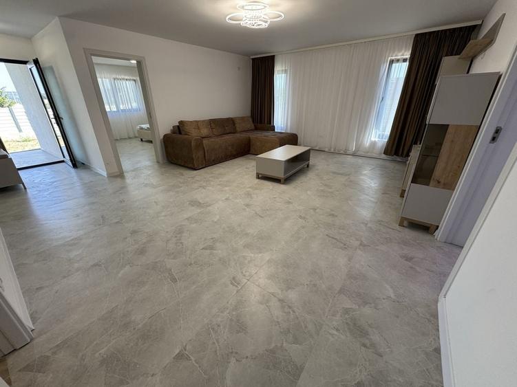 Casă cu 4 camere în Central