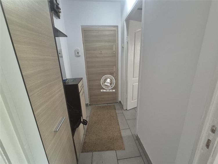 Apartament cu 3 camere decomandat în Dacia