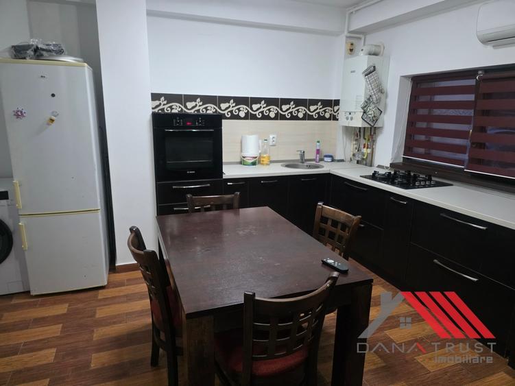 Apartament cu 2 camere semidecomandat, mobilat în Girocului