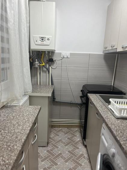 Apartament cu 2 camere nedecomandat în Central