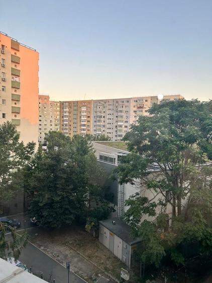 Apartament cu 2 camere decomandat în Iancului