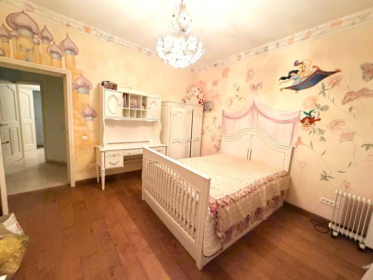 Apartament cu 3 camere decomandat în Primăverii