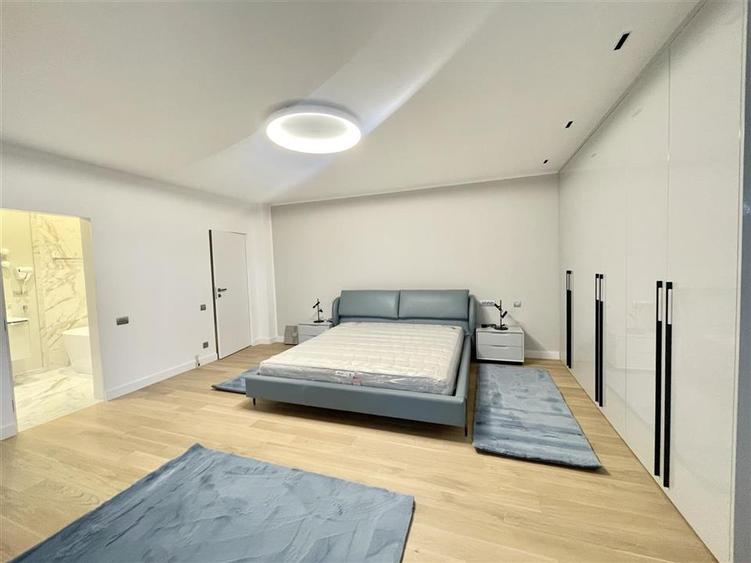 Apartament cu 4 camere decomandat, mobilat în Herăstrău