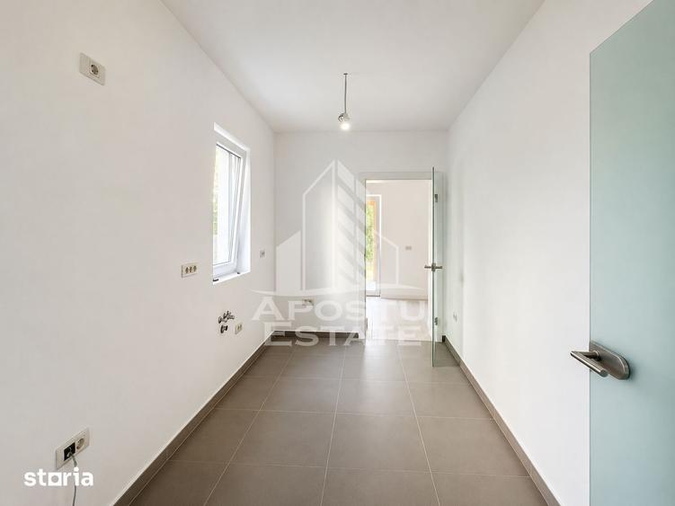 Casă cu 4 camere cu Teren 250 Mp în Giroc