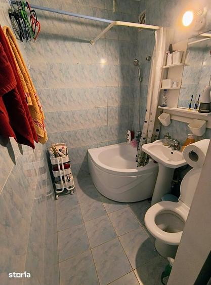 Apartament cu 4 camere în Drumul Taberei