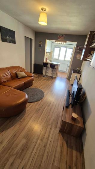 Apartament semidecomandat în Central