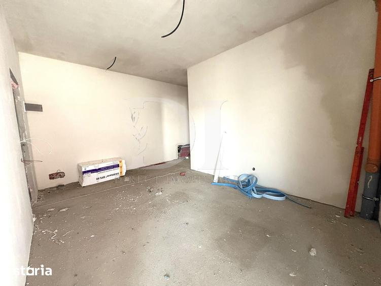 Apartament cu 4 camere în Florești