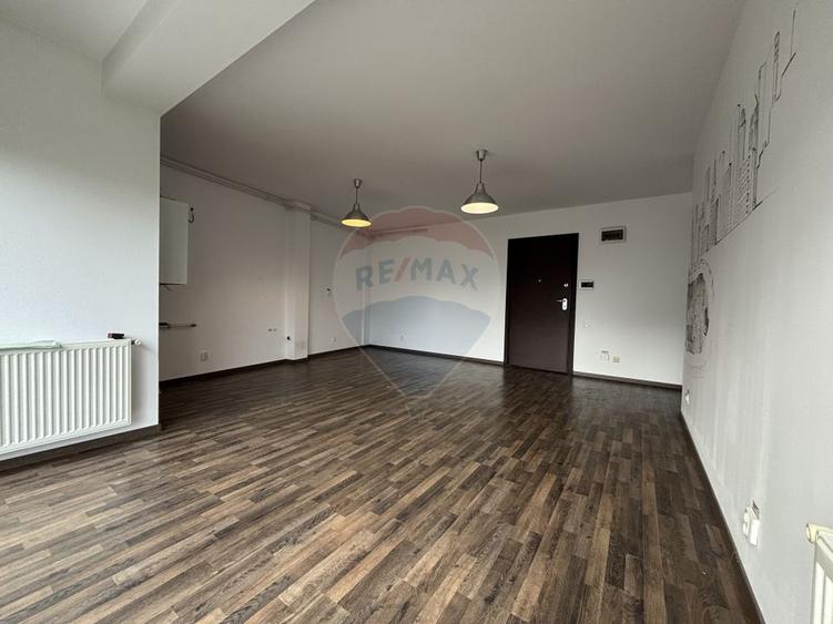 Apartament cu 2 camere decomandat în Periferie