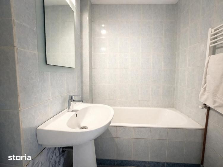 Apartament cu 3 camere decomandat în Tătărași