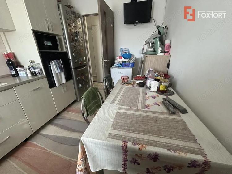 Apartament cu 3 camere semidecomandat, mobilat în Șag