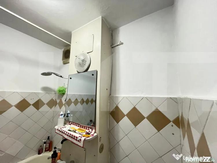 Apartament cu 4 camere decomandat în Central