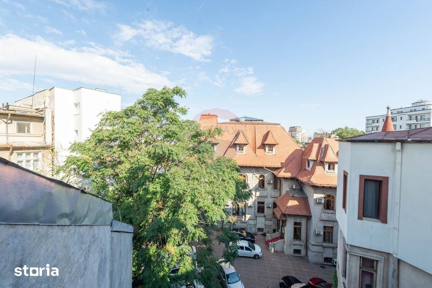 Apartament cu 4 camere în Eminescu