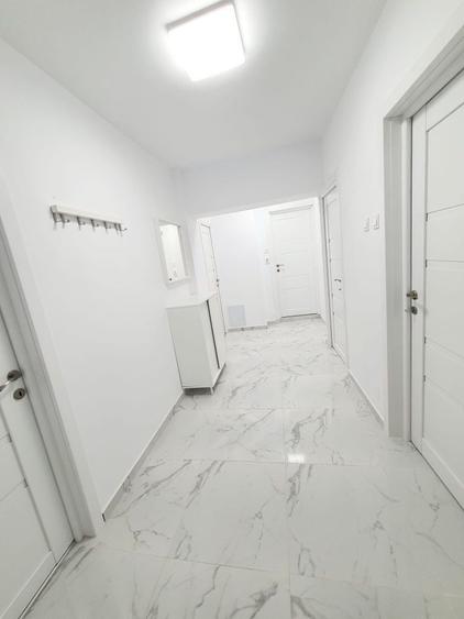Apartament cu 3 camere decomandat în Moșilor
