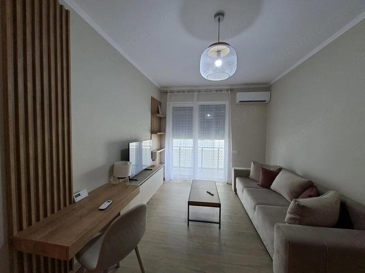 Apartament cu 2 camere decomandat în Giroc