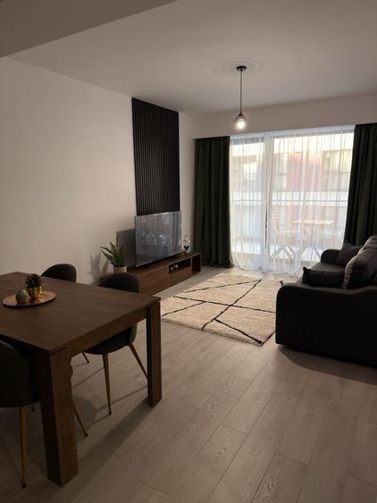 Apartament cu 2 camere decomandat, mobilat în Politehnica
