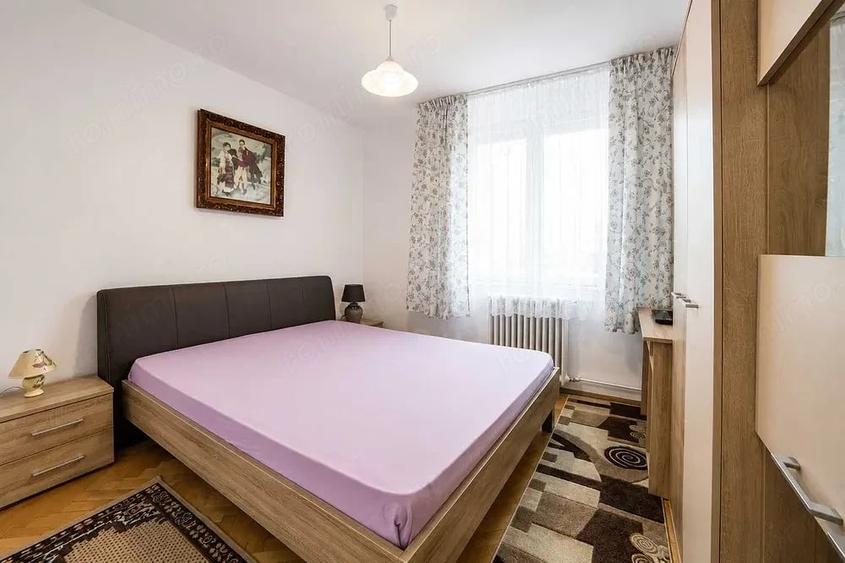 Apartament cu 3 camere semidecomandat în Ultracentral